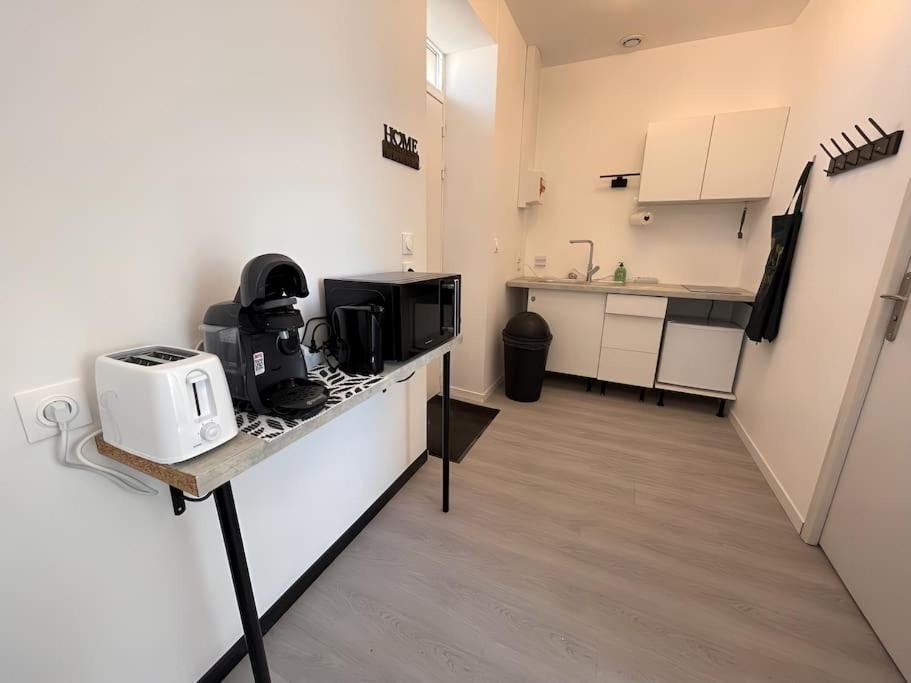 Studio B2 20M2 Cosy 5Min A Pied Des Gares Roanne Eksteriør billede